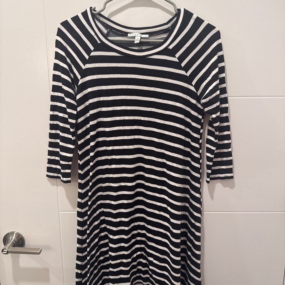Moa Moa Black and White Long Sleeve Dress